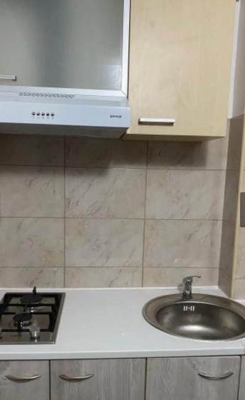 vânzare garsonieră zona cet mobilată utilată 21 mp - 2