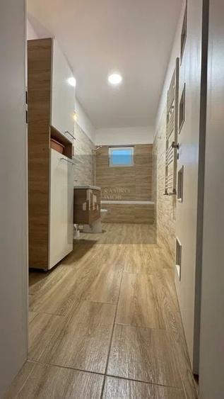 Apartament cu 3 camere semidecomandat, mobilat în Metalurgiei