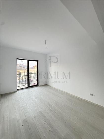 Duplex cu 5 camere cu Teren 270 Mp în Giroc