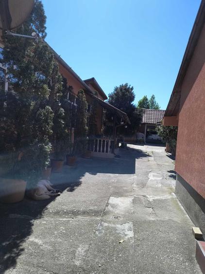 Casă cu 4 camere în Șoimoș