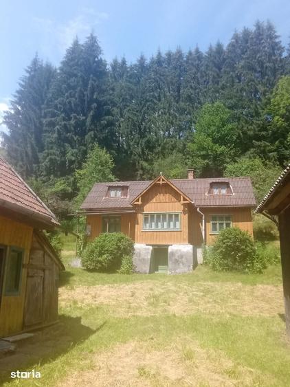 Casă cu 2 camere cu Teren 2100 Mp în Mărgău