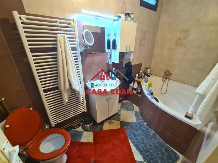 Casă cu 3 camere cu Teren 164 Mp în Câmpina