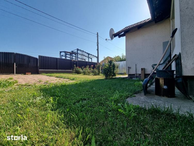 Casă cu 3 camere cu Teren 380 Mp în Letea