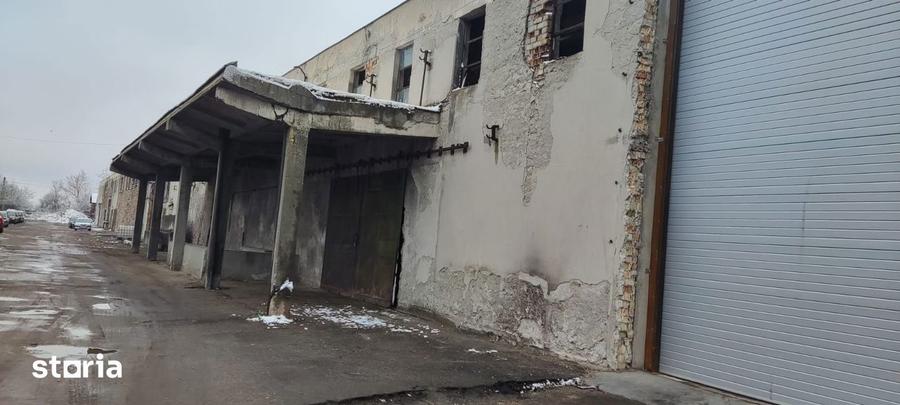 Spațiu comercial, de 1,450 mp, în Central