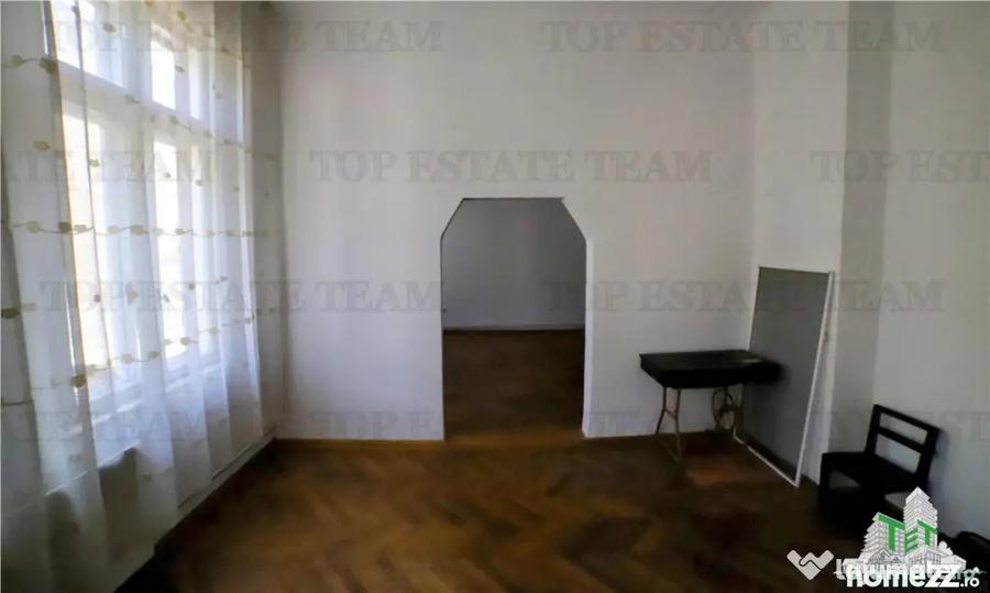 Apartament cu 4 camere decomandat, mobilat în Kogălniceanu