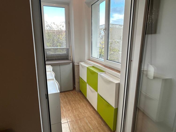 Apartament cu 3 camere în Torontalului