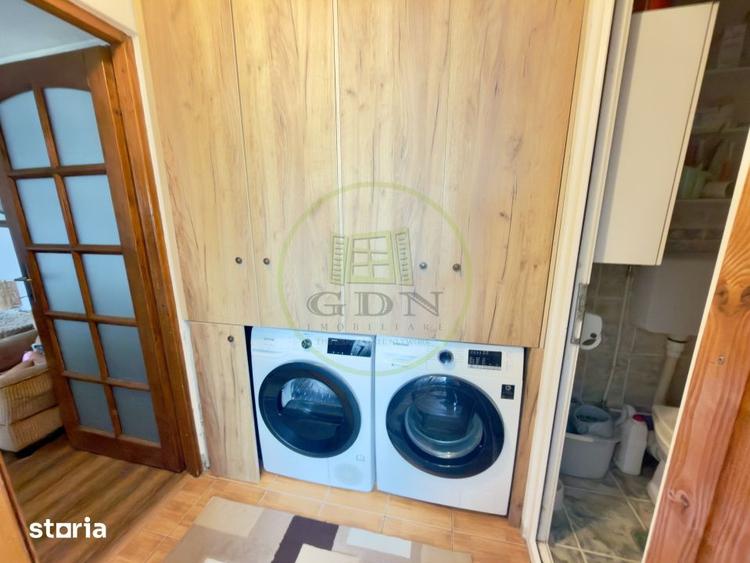 Apartament cu 2 camere semidecomandat, mobilat în Craiovița Nouă