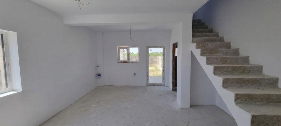 Duplex cu 2 camere cu Canalizare în Remetea Mare