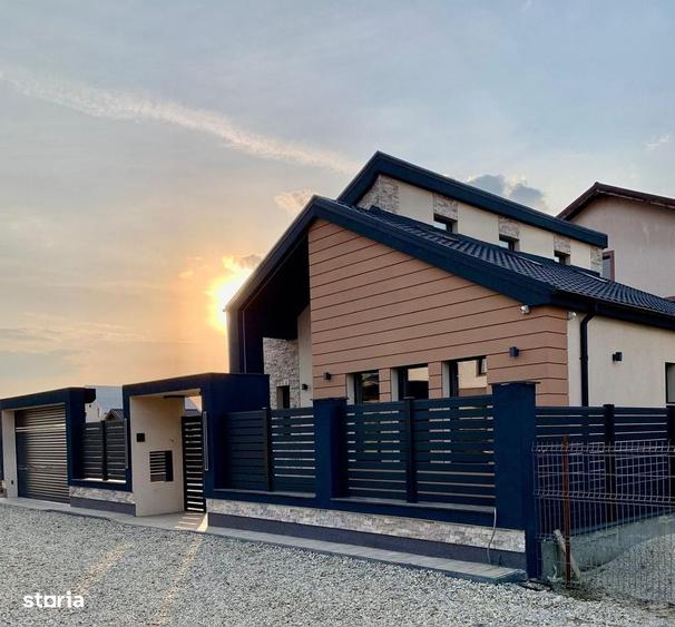 Casă cu 4 camere cu Teren 341 Mp în Central
