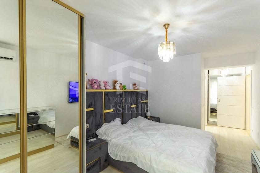 Apartament cu 3 camere decomandat în Baicului