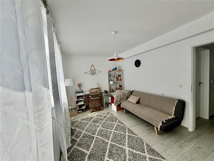Duplex cu 4 camere cu Canalizare în Vișani