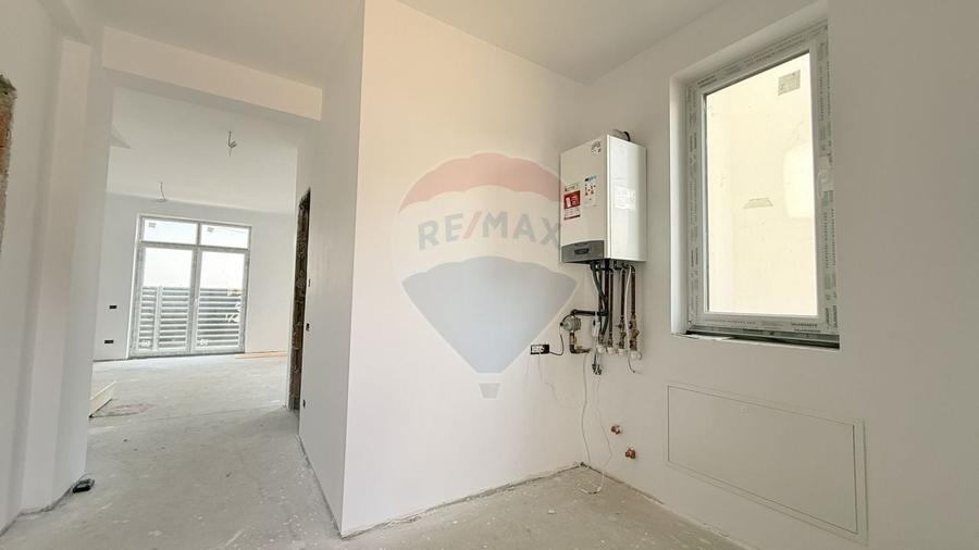 Duplex cu 5 camere cu Teren 200 Mp în Fundeni