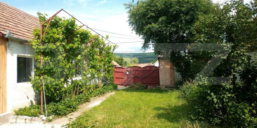 Casă individuală cu 3 camere cu Canalizare în Rupea