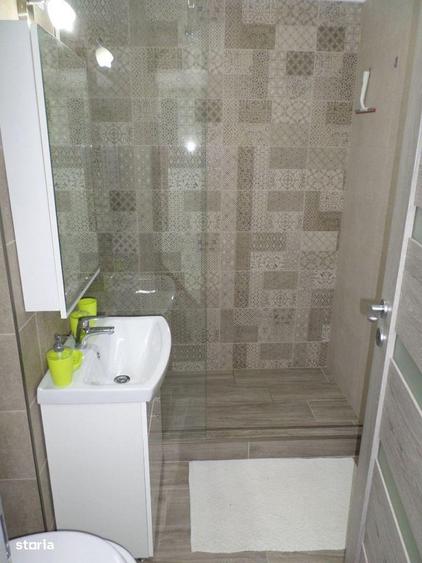 Apartament cu 3 camere decomandat în 9 Mai