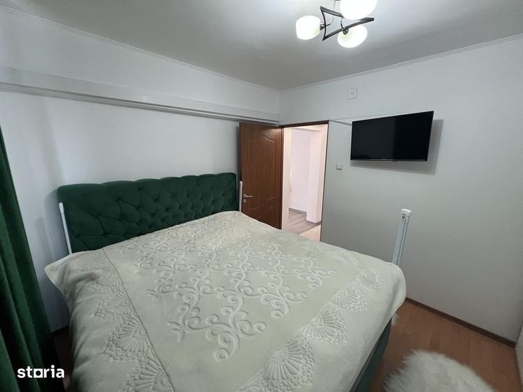 Apartament cu 3 camere în Micro 16