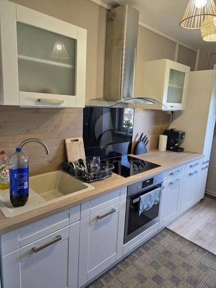 Apartament cu 3 camere decomandat, mobilat în Mărăști