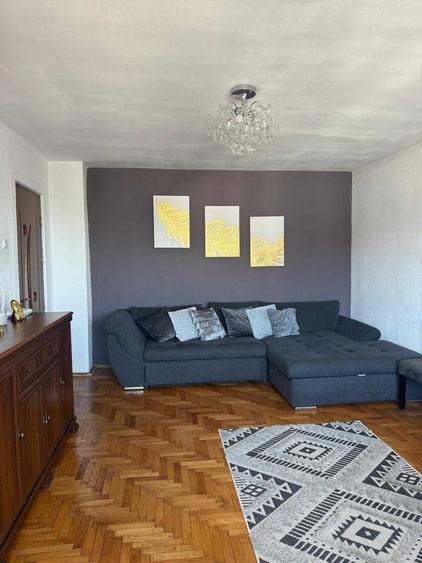 Apartament cu 4 camere decomandat în Obcini