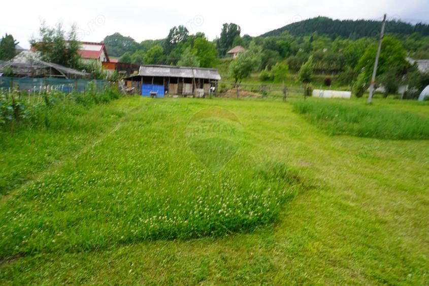 Casă cu 4 camere cu Teren 1895 Mp în Săliște