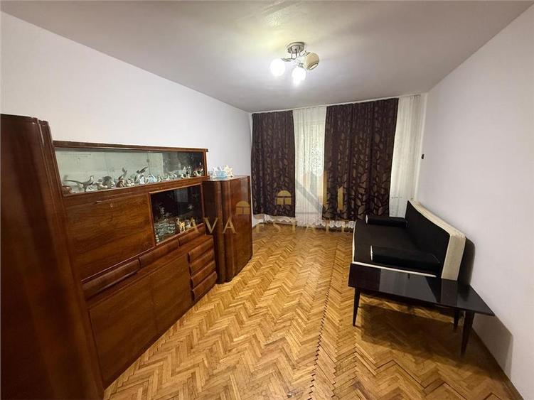Apartament cu 2 camere decomandat în Cetății