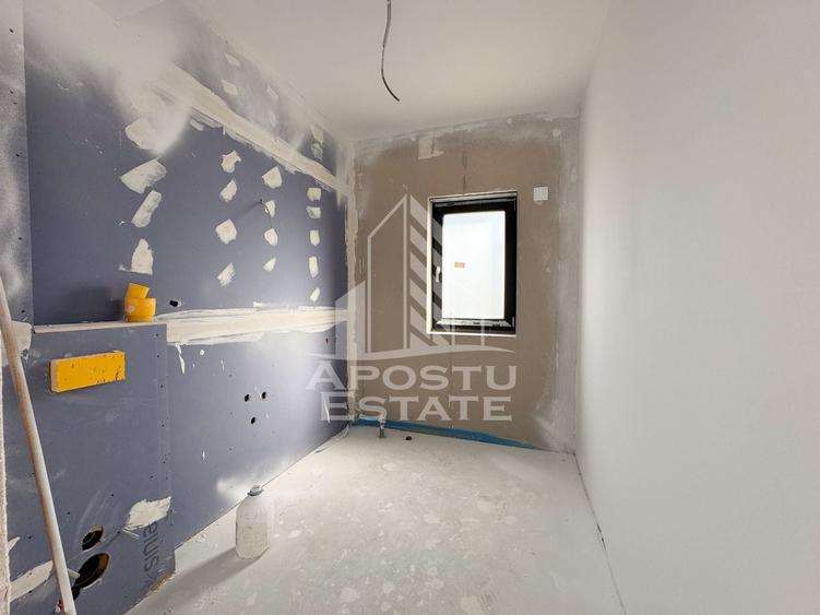 Duplex cu 6 camere cu Canalizare în Chișoda