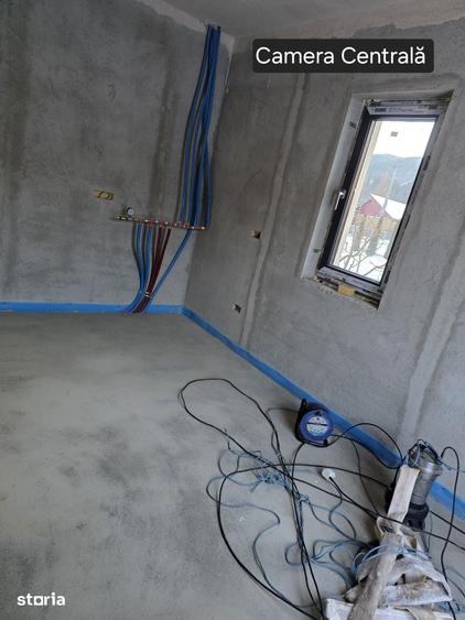 Casă cu 5 camere cu Teren 1300 Mp în Brodina