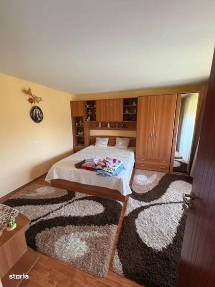 Casă cu 4 camere în Mocira