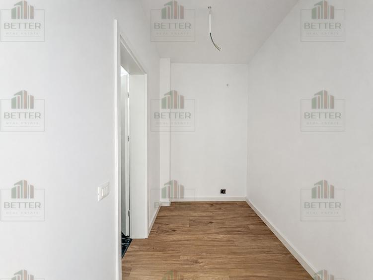 Penthouse cu 4 camere decomandat în Metalurgiei