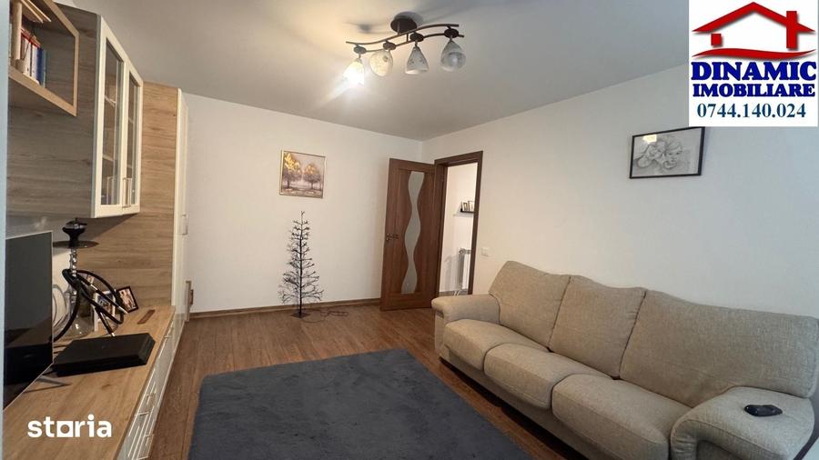 Apartament cu 2 camere decomandat în Vest