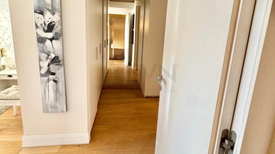 Apartament cu 3 camere decomandat, mobilat în Barbu Văcărescu