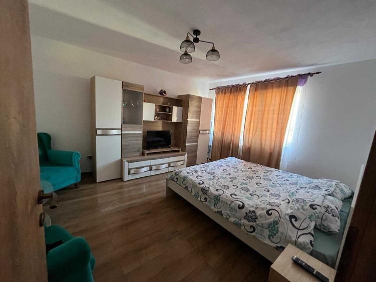Apartament cu 2 camere decomandat în Cetate