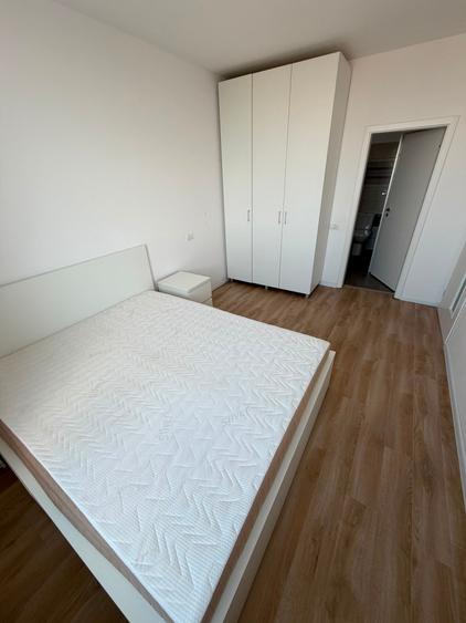 Apartament cu 2 camere semidecomandat în Complex Studențesc