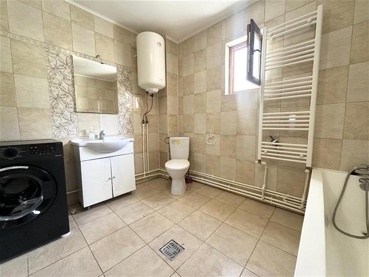 Casa P+M Foarte Spatioasa, 6 Camere, Valu lui Traian - 28