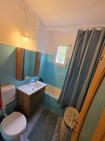 Apartament cu 2 camere semidecomandat în Aleea Trandafirilor