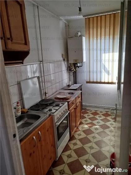 Apartament cu 2 camere semidecomandat în Gemenii