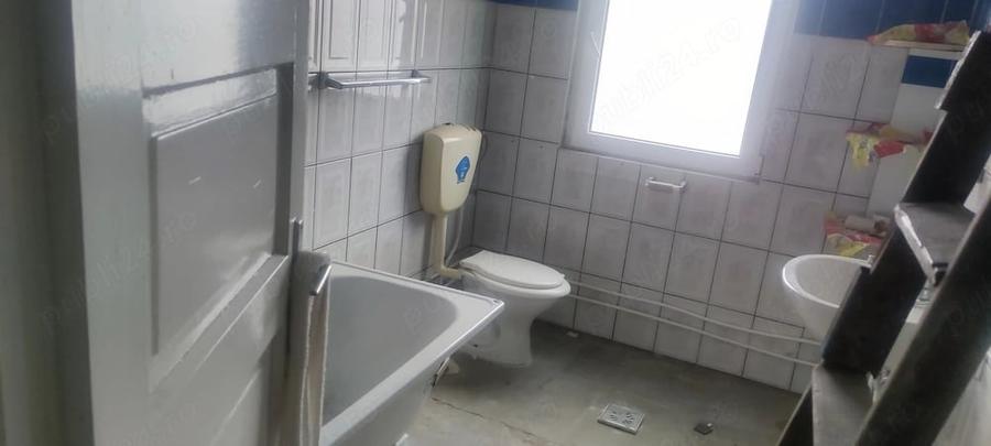 Casă cu 2 camere cu Teren 282 Mp în Central