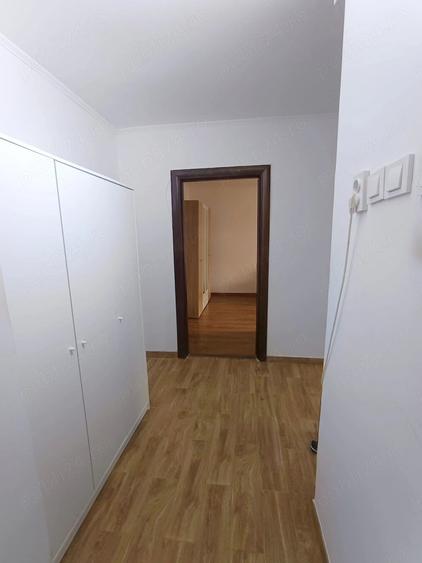 Garsonieră decomandată în Tei