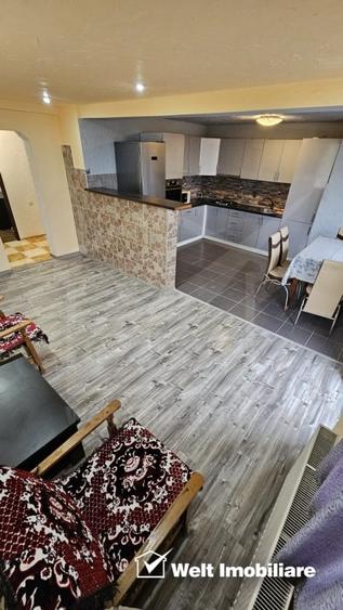 Apartament cu 3 camere semidecomandat, mobilat în Iris