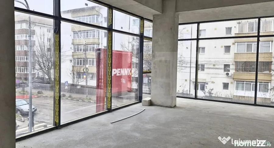 Spațiu comercial, de 150 mp, în Central