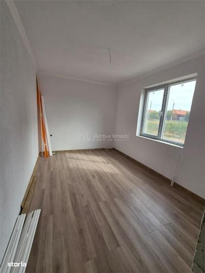 Casă cu 3 camere cu Teren 350 Mp în Variaș