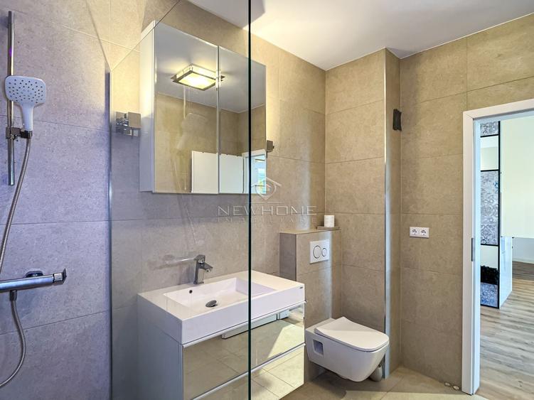 Apartament cu 2 camere semidecomandat, mobilat în Central