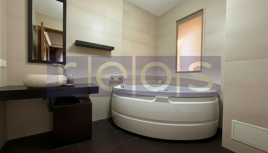 Apartament cu 3 camere semidecomandat în Beller