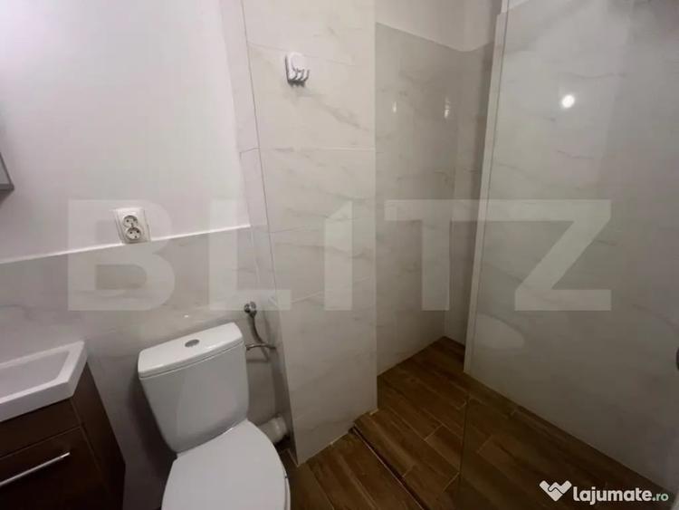 Apartament cu 3 camere semidecomandat în Florești
