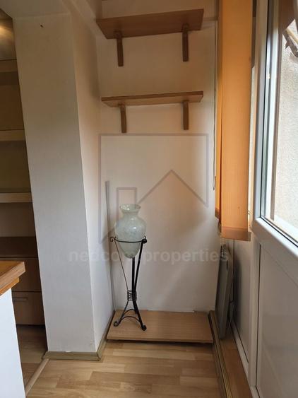 Apartament cu 2 camere semidecomandat în Lizeanu
