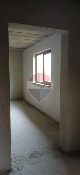 Casă individuală cu 3 camere cu Teren 2000 Mp în Soloneț
