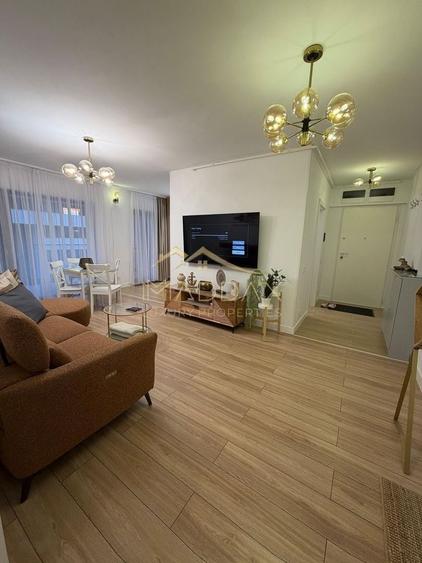 Apartament cu 3 camere decomandat, mobilat în Pipera