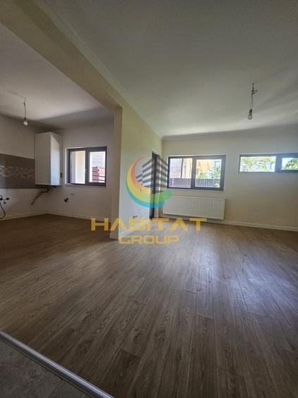 Casă cu 4 camere cu Canalizare în Central