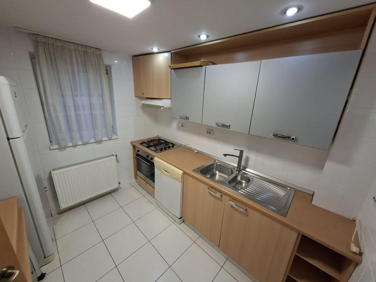 Apartament cu 3 camere decomandat, mobilat în Herăstrău