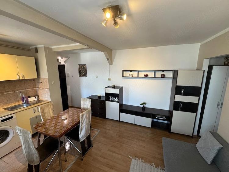Apartament cu 2 camere semidecomandat în Central
