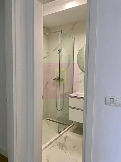 Apartament cu 3 camere decomandat în Armeneasca