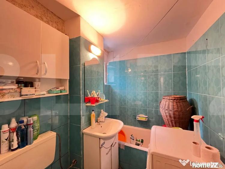 Apartament cu 3 camere semidecomandat în Central